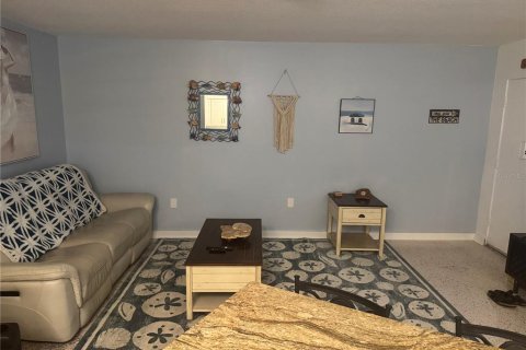 Condo in Venice, Florida, 2 bedrooms № 2142851 - photo 7