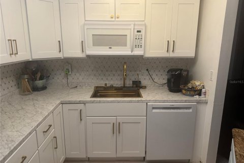 Condo in Venice, Florida, 2 bedrooms № 2142851 - photo 6