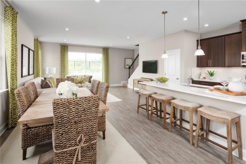 Townhouse in Leesburg, Florida 3 bedrooms, 166.02 sq.m. № 2227335 - photo 4
