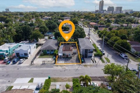 Casa en venta en Miami, Florida, 2 dormitorios, 112.88 m2 № 2011291 - foto 2