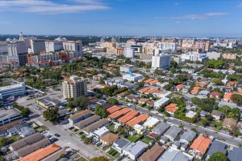 Casa en venta en Miami, Florida, 2 dormitorios, 112.88 m2 № 2011291 - foto 27