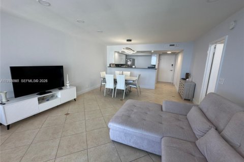 Copropriété à louer à Hallandale Beach, Floride: 1 chambre, 83.24 m2 № 2027000 - photo 7