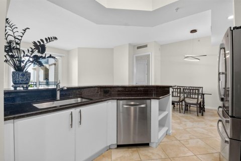 Copropriété à vendre à West Palm Beach, Floride: 2 chambres, 106.37 m2 № 2249474 - photo 10