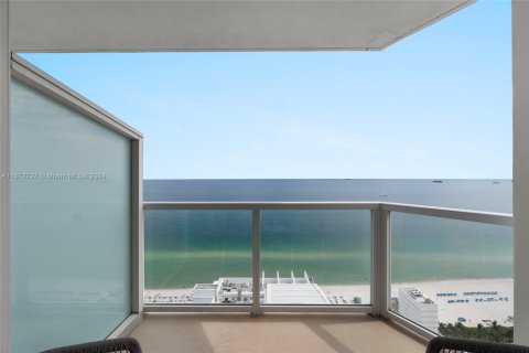 Condo in Miami Beach, Florida, 2 bedrooms  № 1811591 - photo 13