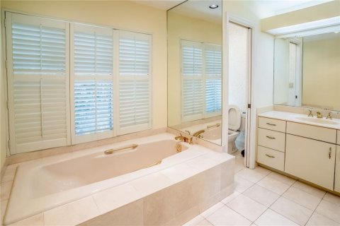 Villa ou maison à louer à Mount Dora, Floride: 3 chambres, 277.41 m2 № 1858107 - photo 14
