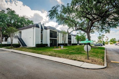 Copropriété à louer à Brandon, Floride: 2 chambres, 85.93 m2 № 1866515 - photo 3