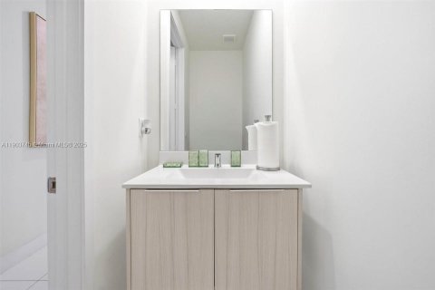 Touwnhouse à louer à Doral, Floride: 3 chambres, 221.01 m2 № 1955396 - photo 28