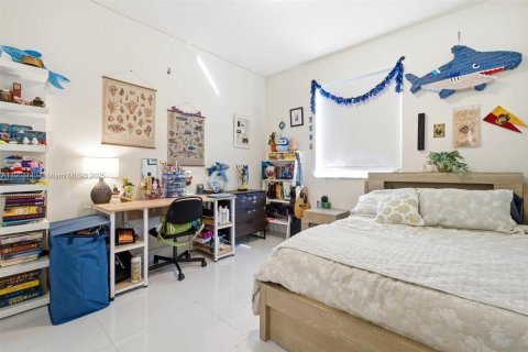 Touwnhouse à louer à Doral, Floride: 3 chambres, 221.01 m2 № 1955396 - photo 23