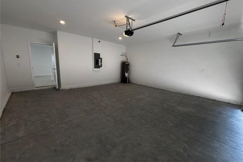 Villa ou maison à louer à Kissimmee, Floride: 4 chambres, 174.56 m2 № 2113732 - photo 16