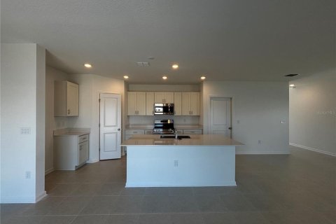 Villa ou maison à louer à Kissimmee, Floride: 4 chambres, 174.56 m2 № 2113732 - photo 10