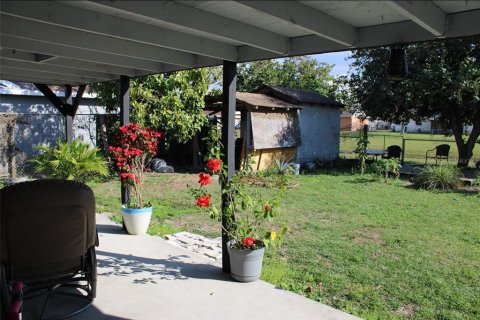 Villa ou maison à vendre à Kissimmee, Floride: 3 chambres, 104.05 m2 № 1565494 - photo 15