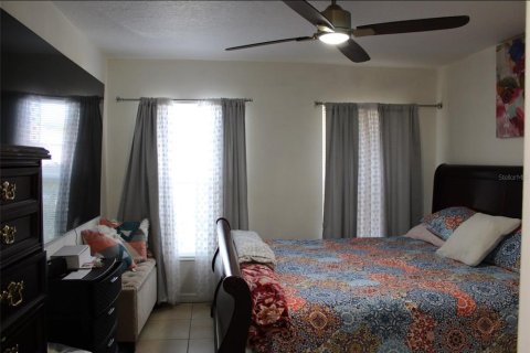Villa ou maison à vendre à Kissimmee, Floride: 3 chambres, 104.05 m2 № 1565494 - photo 6