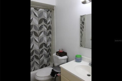 Villa ou maison à vendre à Kissimmee, Floride: 3 chambres, 104.05 m2 № 1565494 - photo 10