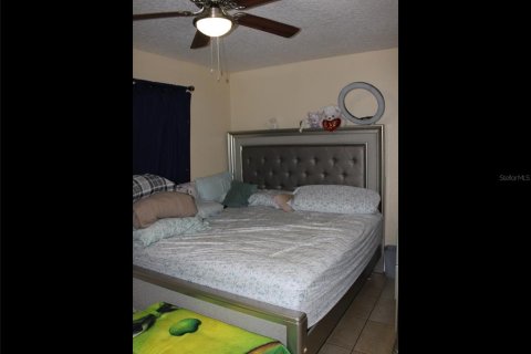 Villa ou maison à vendre à Kissimmee, Floride: 3 chambres, 104.05 m2 № 1565494 - photo 5
