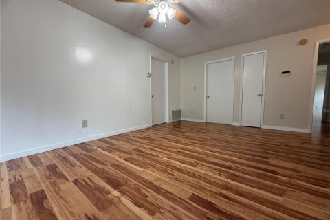Casa en venta en Orlando, Florida, 2 dormitorios, 124.77 m2 № 1916689 - foto 14