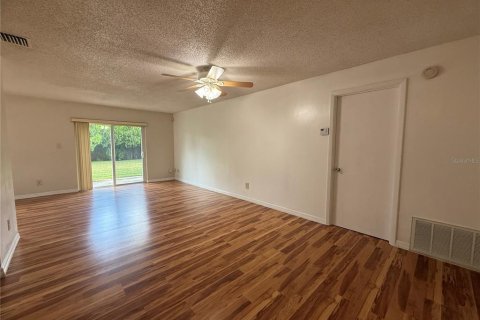 Casa en venta en Orlando, Florida, 2 dormitorios, 124.77 m2 № 1916689 - foto 18