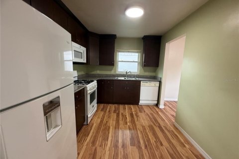 Casa en venta en Orlando, Florida, 2 dormitorios, 124.77 m2 № 1916689 - foto 9