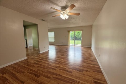 Casa en venta en Orlando, Florida, 2 dormitorios, 124.77 m2 № 1916689 - foto 16