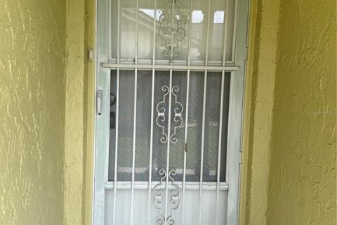 Casa en venta en Orlando, Florida, 2 dormitorios, 124.77 m2 № 1916689 - foto 4
