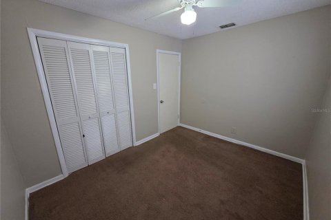Villa ou maison à louer à Tampa, Floride: 3 chambres, 93.37 m2 № 2425387 - photo 10