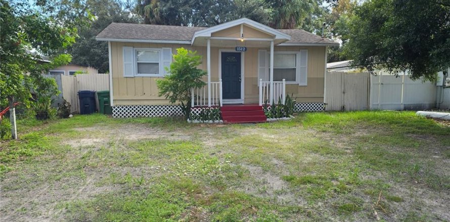 Villa ou maison à Tampa, Floride 3 chambres, 93.37 m2 № 2425387