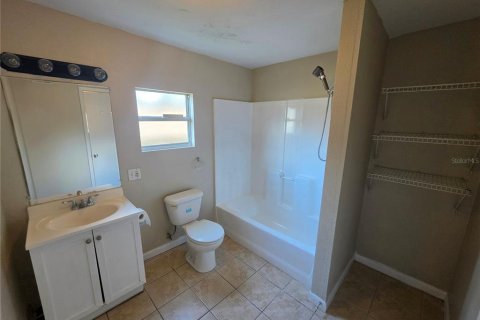 Villa ou maison à louer à Tampa, Floride: 3 chambres, 93.37 m2 № 2425387 - photo 20