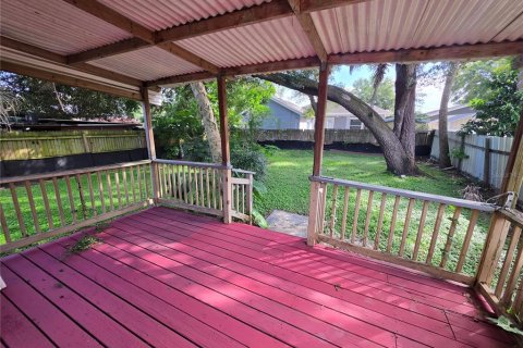 Villa ou maison à louer à Tampa, Floride: 3 chambres, 93.37 m2 № 2425387 - photo 16