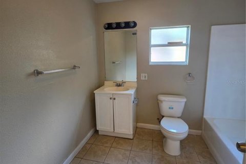 Villa ou maison à louer à Tampa, Floride: 3 chambres, 93.37 m2 № 2425387 - photo 19