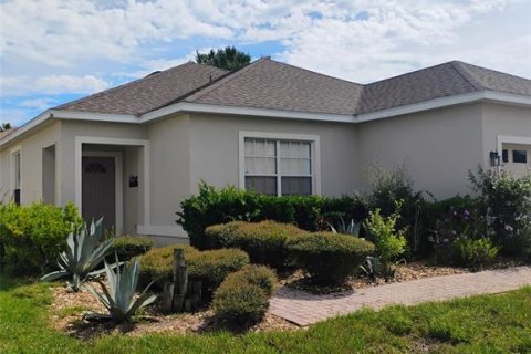 House in Davenport, Florida 4 bedrooms, 135.36 sq.m. № 2393910 - photo 6