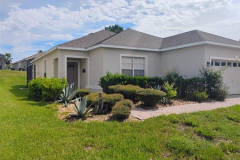House in Davenport, Florida 4 bedrooms, 135.36 sq.m. № 2393910 - photo 4