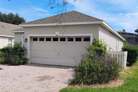 House in Davenport, Florida 4 bedrooms, 135.36 sq.m. № 2393910 - photo 5
