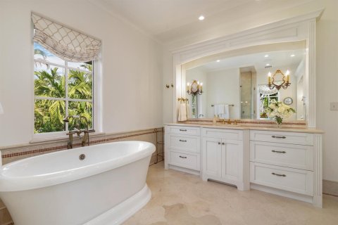Villa ou maison à vendre à Palm Beach, Floride: 4 chambres, 284.93 m2 № 2087747 - photo 20