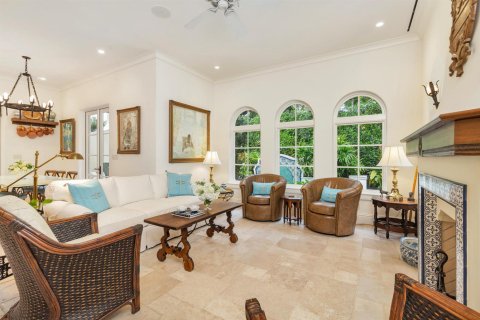 Villa ou maison à vendre à Palm Beach, Floride: 4 chambres, 284.93 m2 № 2087747 - photo 8