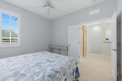 Condo in Port Charlotte, Florida, 3 bedrooms  № 2398560 - photo 18