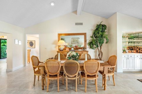 Villa ou maison à vendre à Boynton Beach, Floride: 3 chambres, 214.98 m2 № 2145982 - photo 5