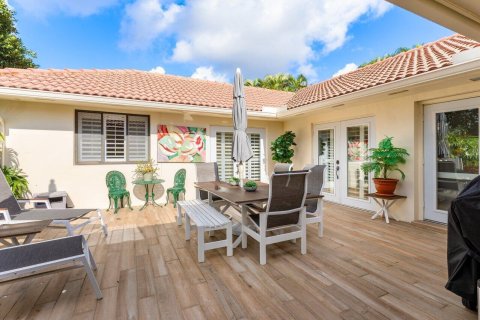 Villa ou maison à vendre à Boynton Beach, Floride: 3 chambres, 214.98 m2 № 2145982 - photo 2