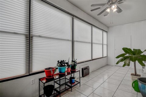 Condo in Clearwater, Florida, 2 bedrooms  № 1322719 - photo 23