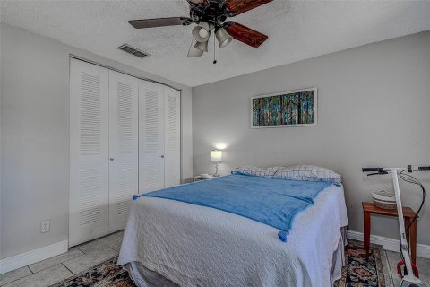 Condo in Clearwater, Florida, 2 bedrooms  № 1322719 - photo 22