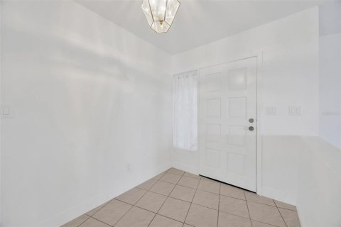 Casa en venta en Port Richey, Florida, 3 dormitorios, 186.36 m2 № 1813436 - foto 19