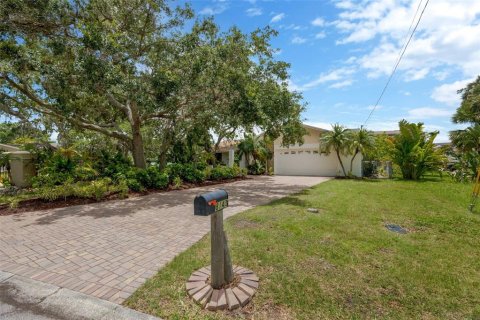 Casa en venta en Port Richey, Florida, 3 dormitorios, 186.36 m2 № 1813436 - foto 14