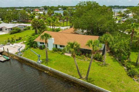 Casa en venta en Port Richey, Florida, 3 dormitorios, 186.36 m2 № 1813436 - foto 11