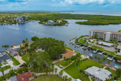 Casa en venta en Port Richey, Florida, 3 dormitorios, 186.36 m2 № 1813436 - foto 2
