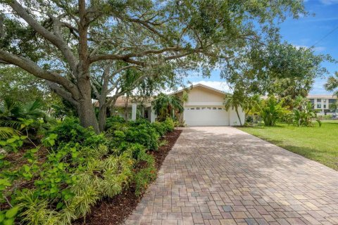 Casa en venta en Port Richey, Florida, 3 dormitorios, 186.36 m2 № 1813436 - foto 13
