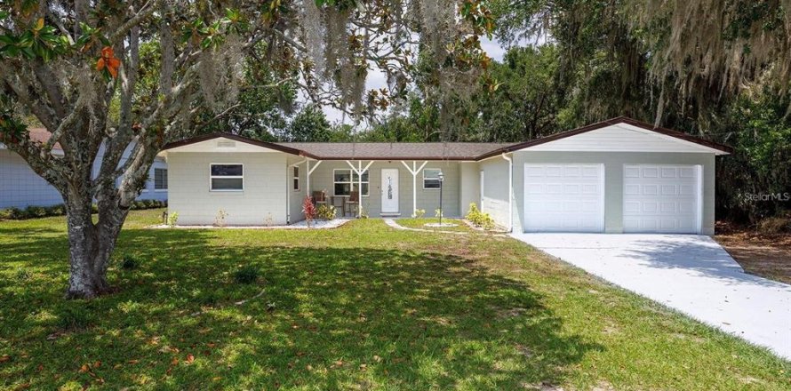 Villa ou maison à Clermont, Floride 3 chambres, 175.21 m2 № 1876705