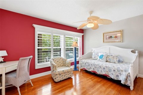 Condo in South Pasadena, Florida, 2 bedrooms  № 2314885 - photo 17