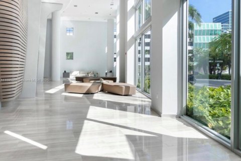 Condominio en alquiler en Miami Beach, Florida, 2 dormitorios, 88.44 m2 № 1947599 - foto 13