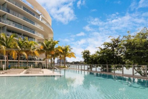 Condominio en alquiler en Miami Beach, Florida, 2 dormitorios, 88.44 m2 № 1947599 - foto 18