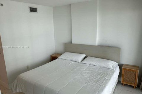 Condominio en alquiler en Miami Beach, Florida, 2 dormitorios, 88.44 m2 № 1947599 - foto 6