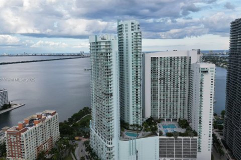 Condo in Miami, Florida, 1 bedroom  № 1979023 - photo 17