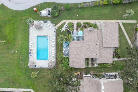 Condo in Tarpon Springs, Florida, 2 bedrooms  № 1913241 - photo 30